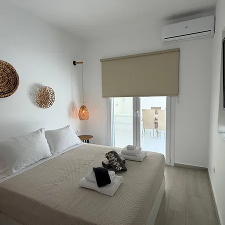 Eolia Luxury Andros Батси