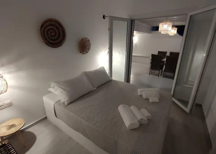 Eolia Luxury Andros Villa *